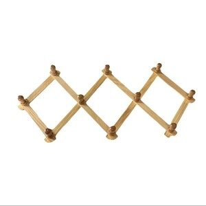 Adjustable Light Wood Accordion Peg Rack